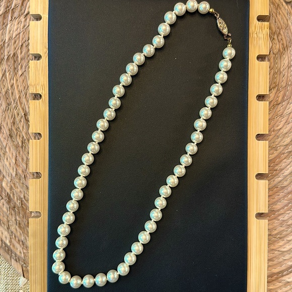 Japanese Candlelight Akoya Pearl Necklace - Picture 1 of 1
